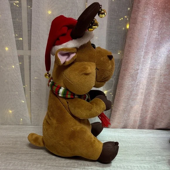 Rare Gemmy Animation Singing Moose with Santa Hat and Scarf - Picture 6 of 8